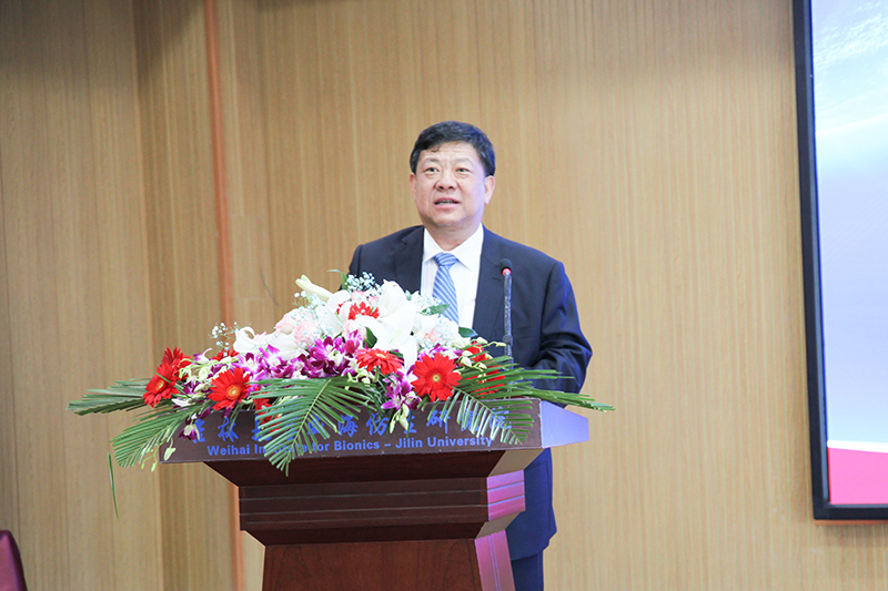 聯(lián)橋集團黨委書記、董事長慕镕鍵當(dāng)選為吉林大學(xué)威海校友會首任會長(圖7)